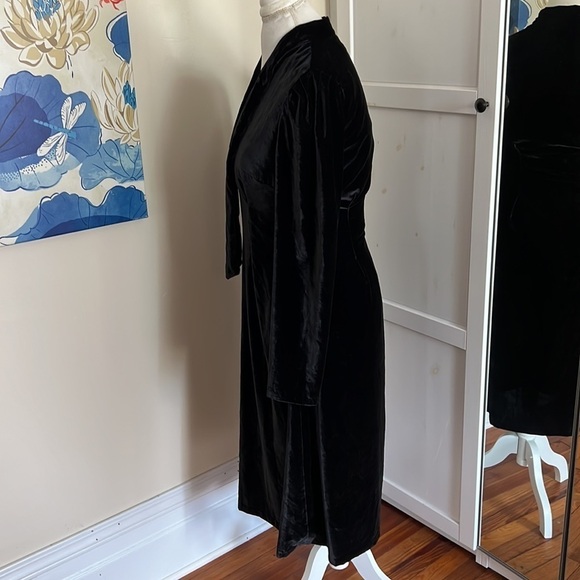 Banana Republic Black Velvet Sheath Dress with Tie Neck - Picture 6 of 9